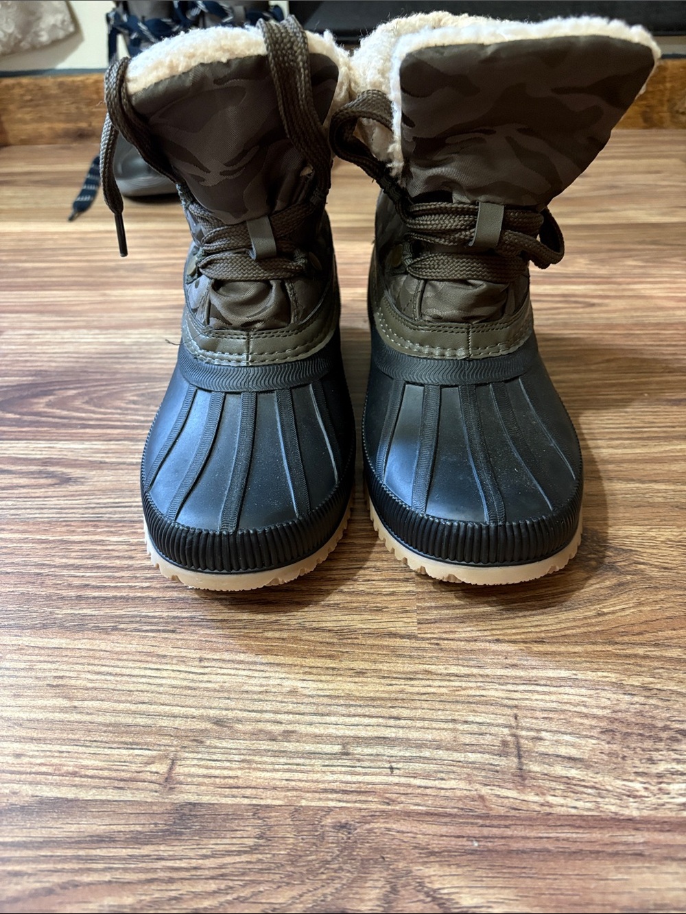 Maurices Olive Green and Black Insulated Duck Booties